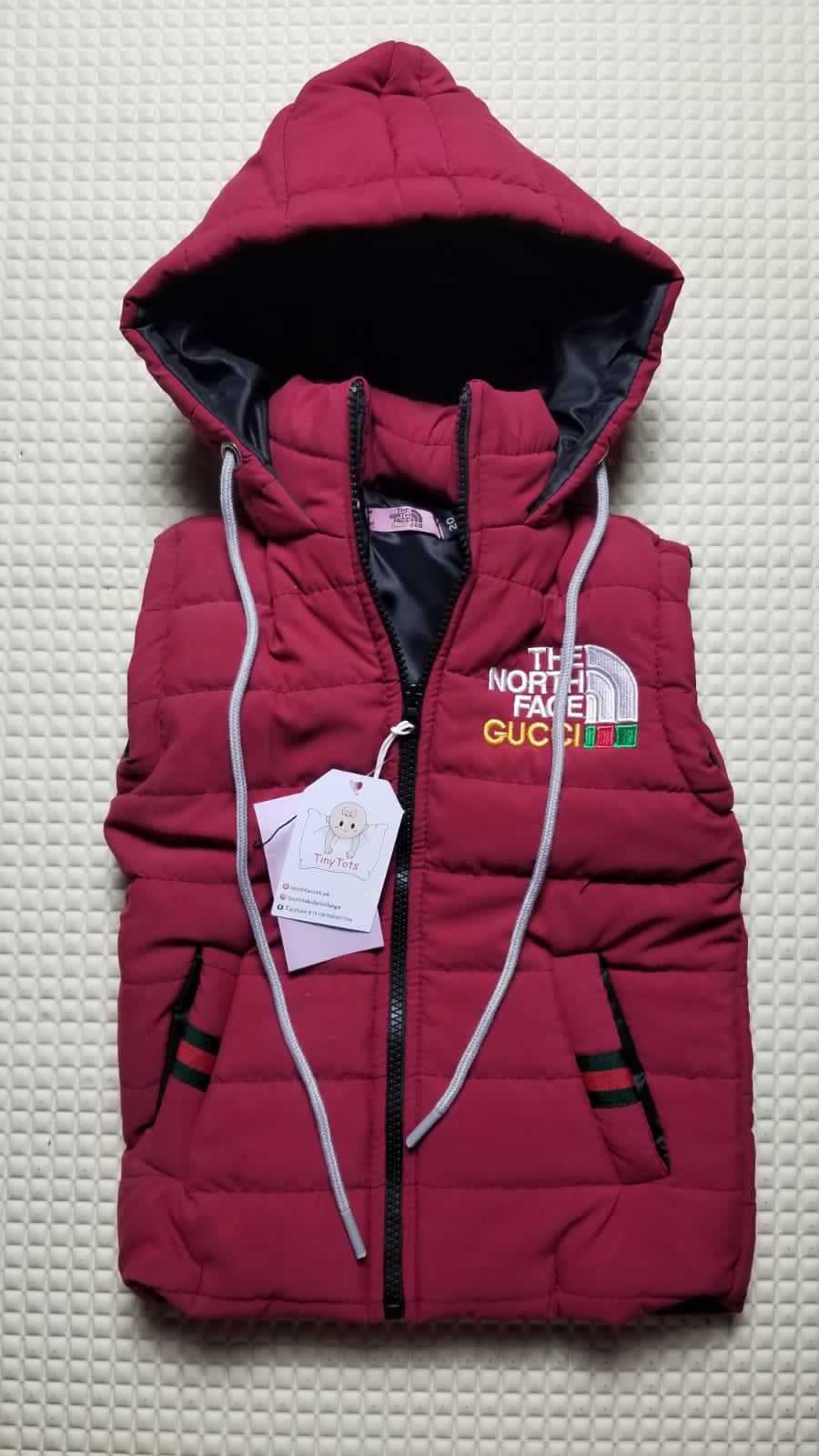 Sleeveless Puffer Jacket - Maroon