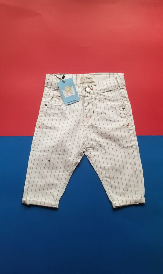 Boys Chino Shorts - white with red tint